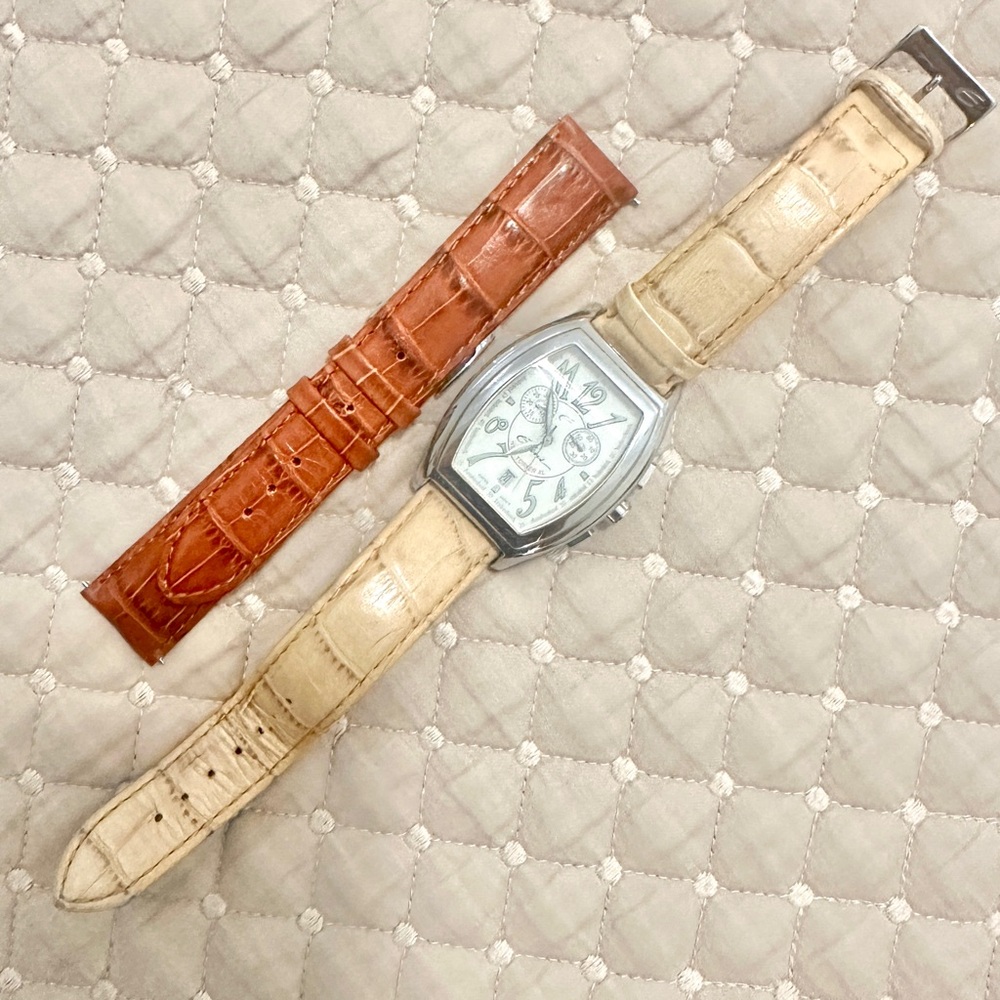 Elini Barokas Unisex New Yorker XL chronograph Swiss watch with 2 leather bands